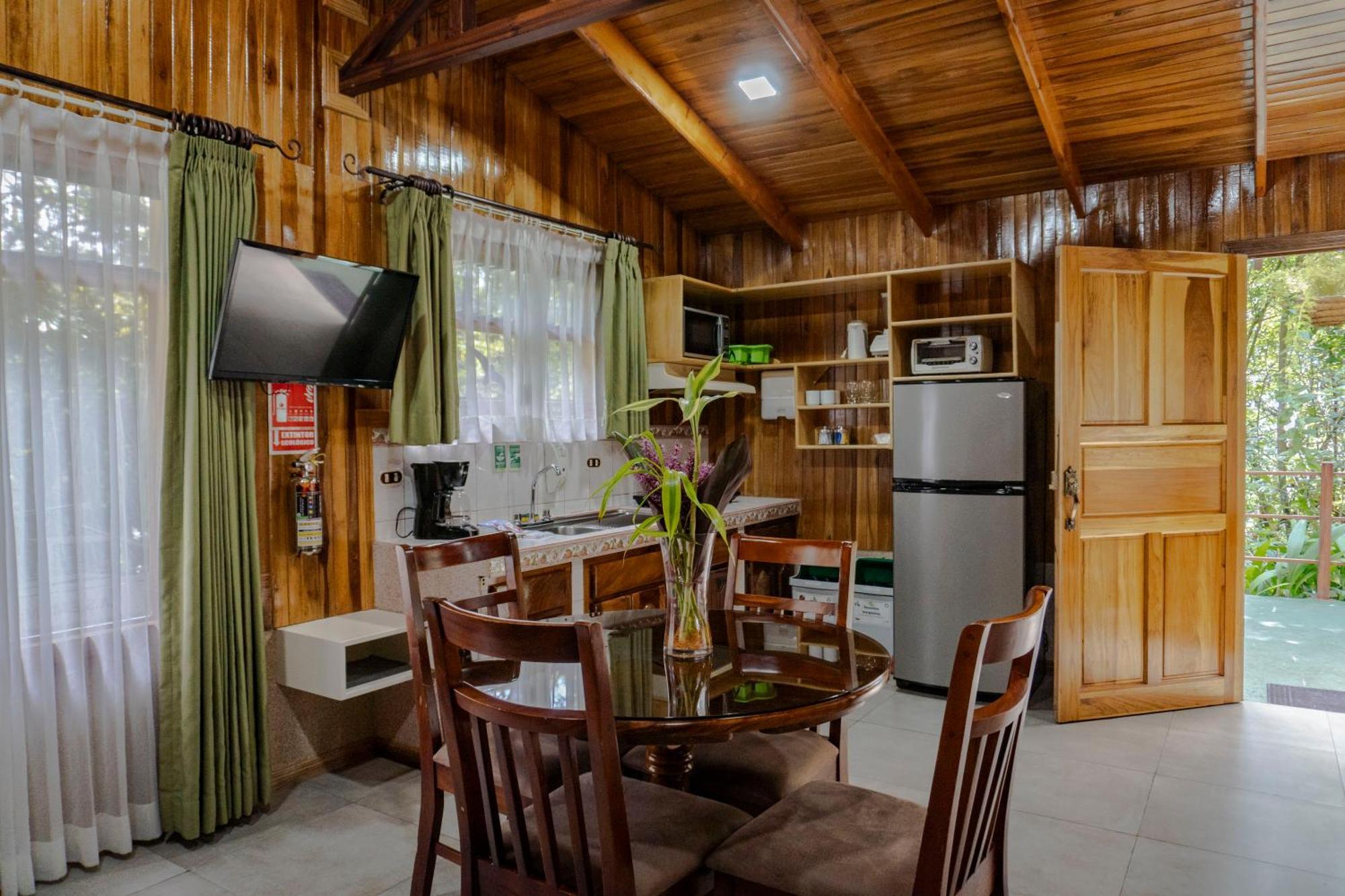 Los Pinos Cabins&Reserve Monteverde Habitación foto