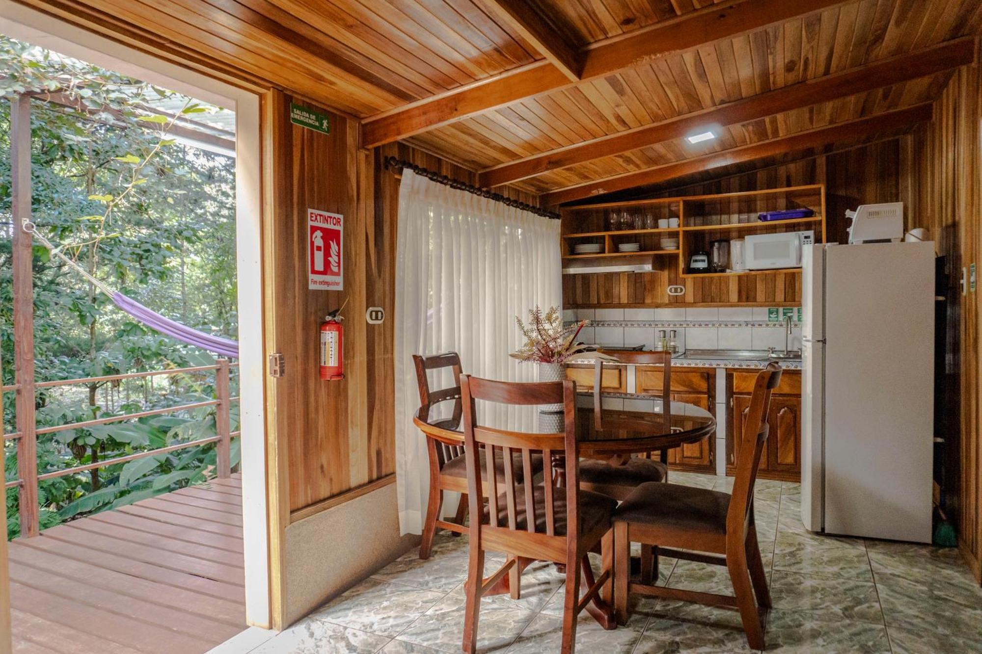 Los Pinos Cabins&Reserve Monteverde Habitación foto